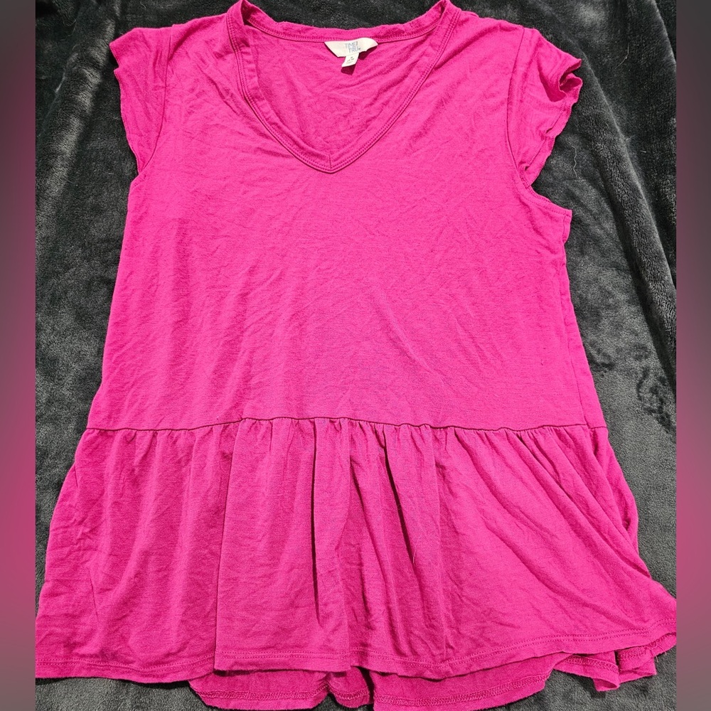 Time and Tru Fuchsia V-Neck Ruffle Top